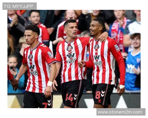 曼联与热刺友谊赛激战四三乌龙球成比赛转折点战术分析