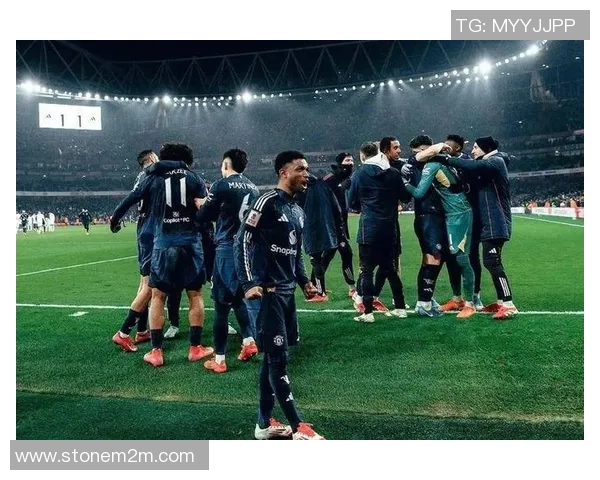 阿森纳逆转多特蒙德精彩绝伦足总杯激战引发球迷狂欢