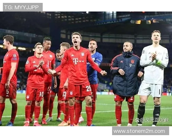 世界杯精彩对决曼联6-2战胜拜仁乌龙球瞬间引发全场狂欢战术分析