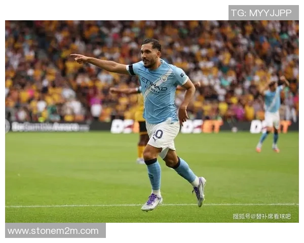 足总杯焦点战切尔西与利物浦战平争议判罚引发全场热议